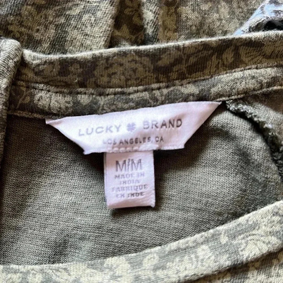 Lucky Brand Women’s Green Floral Short Sleeve Top Size Medium - Picture 9 of 13